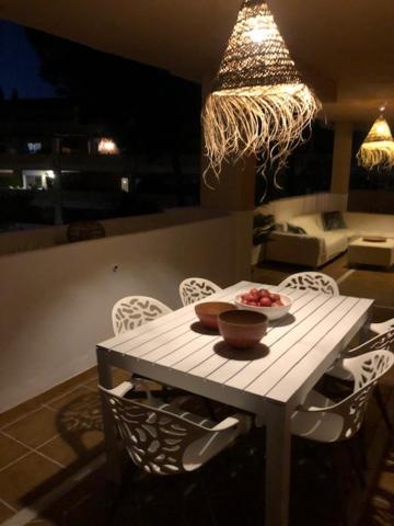 Center Beach 2 Beds Appartement Elviria Marbella Luaran gambar