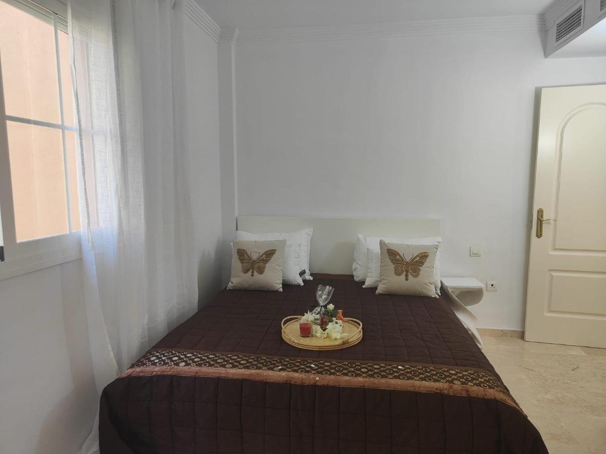 Center Beach 2 Beds Appartement Elviria Marbella Luaran gambar