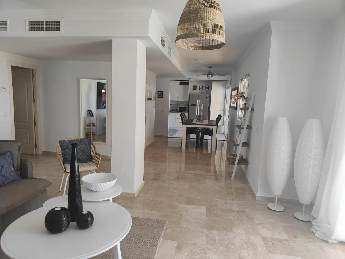 Center Beach 2 Beds Appartement Elviria Marbella Luaran gambar