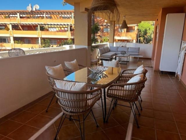 Center Beach 2 Beds Appartement Elviria Marbella Luaran gambar